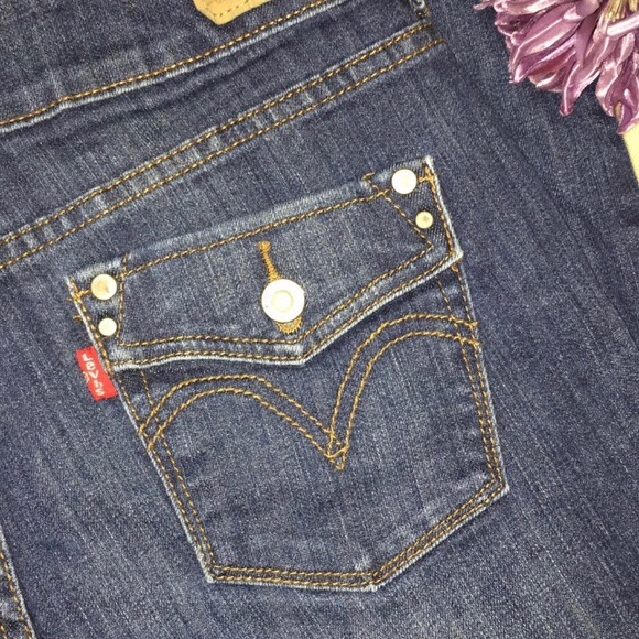 Levi’s 526 Jeans - Picture 2 of 8